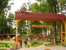 Atrakcje Malbork - Jumpy Park - Park Linowy